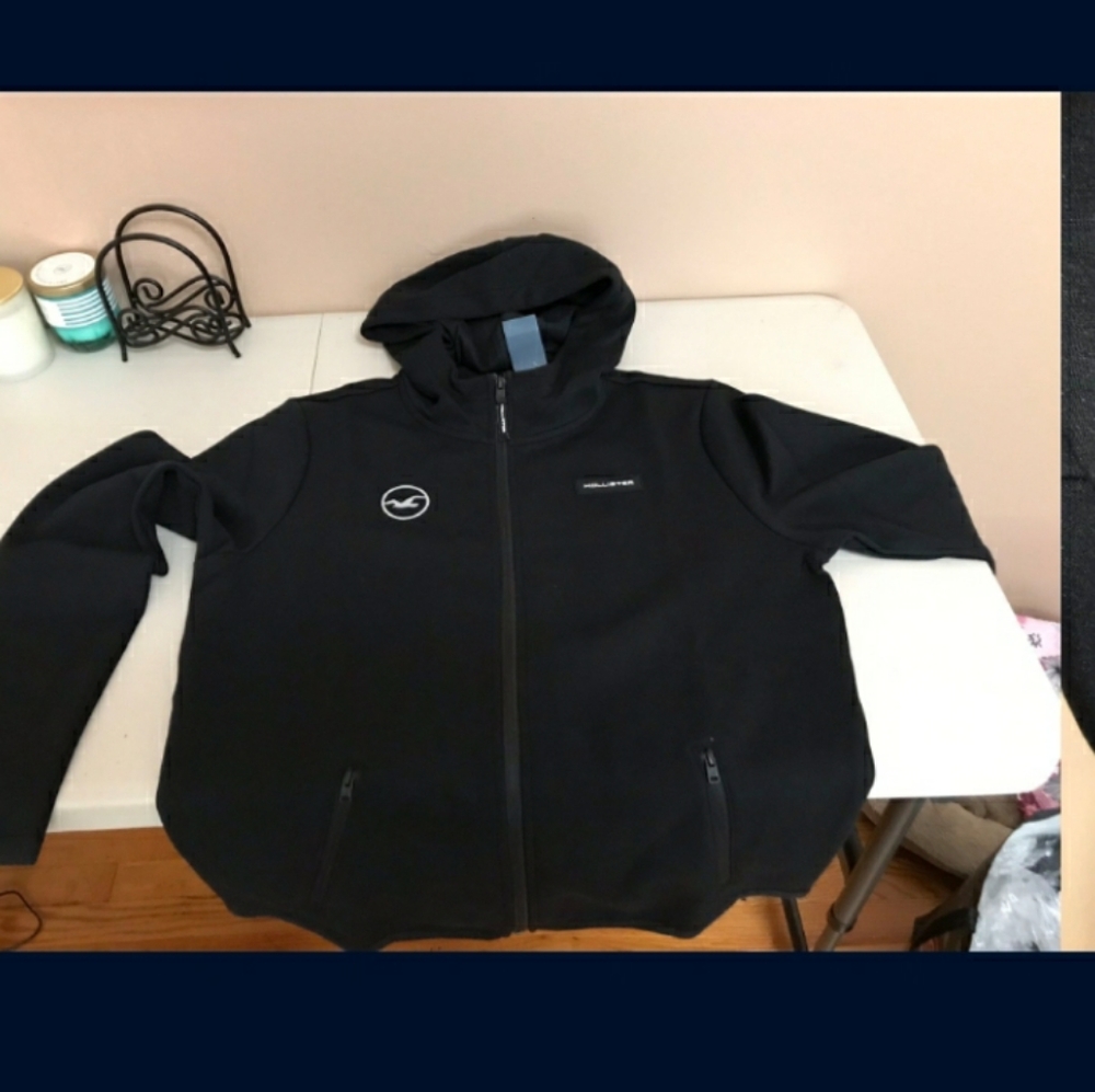 Hollister  Sweater